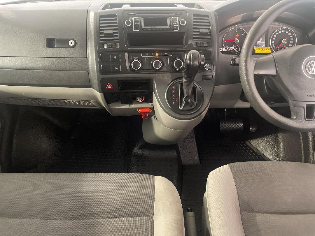 Photo '18' of Volkswagen T5