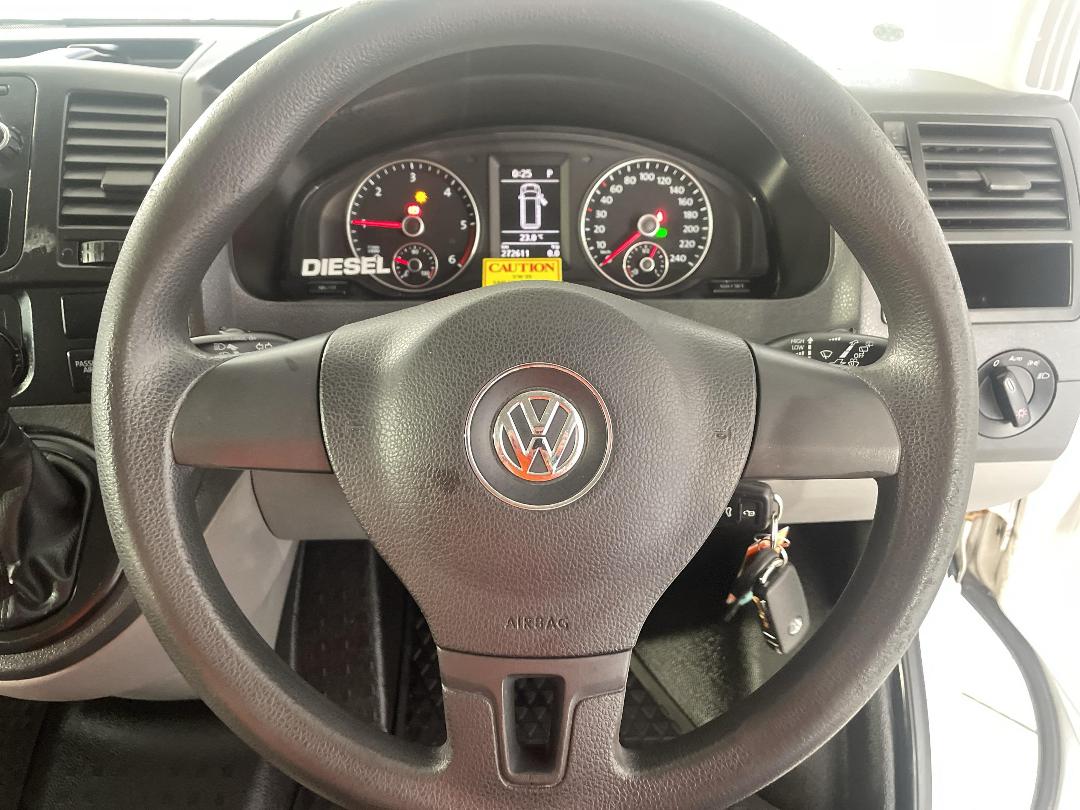 Photo '24' of Volkswagen T5