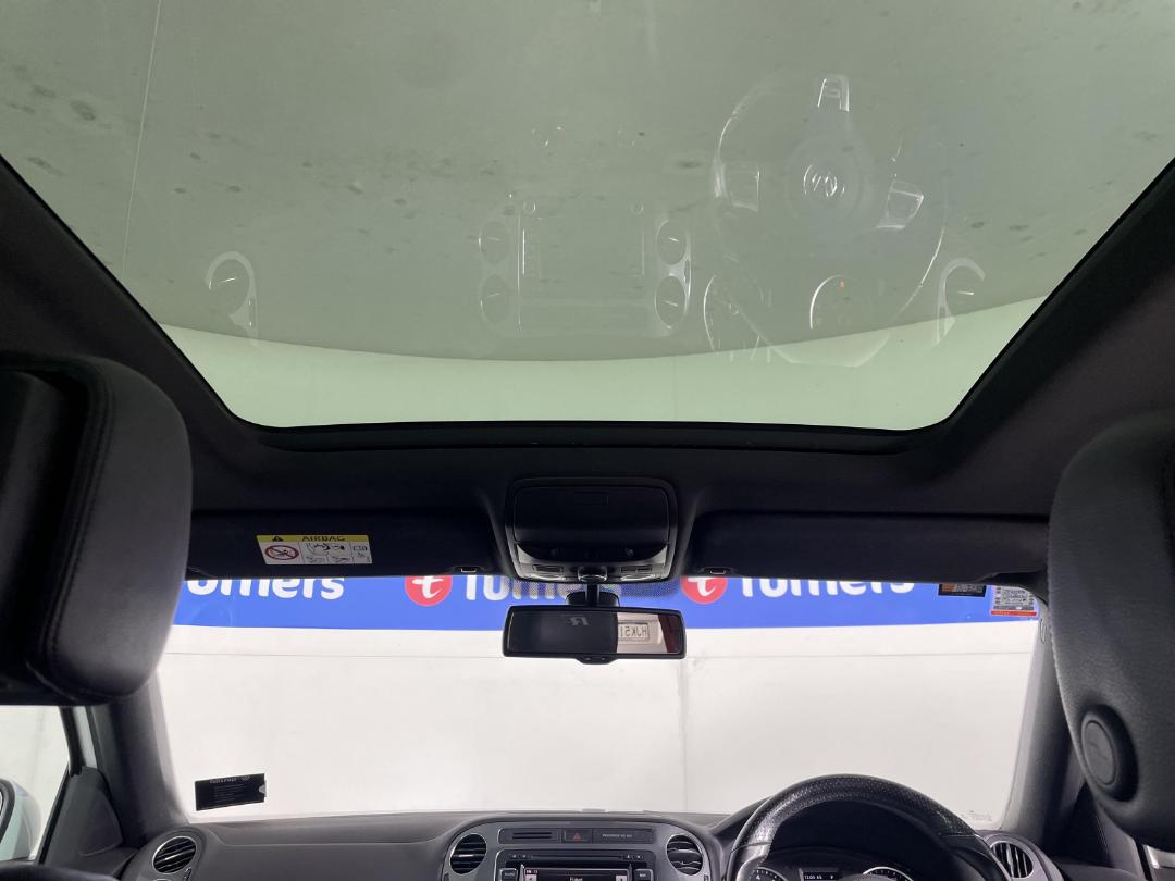 Photo '24' of Volkswagen Tiguan