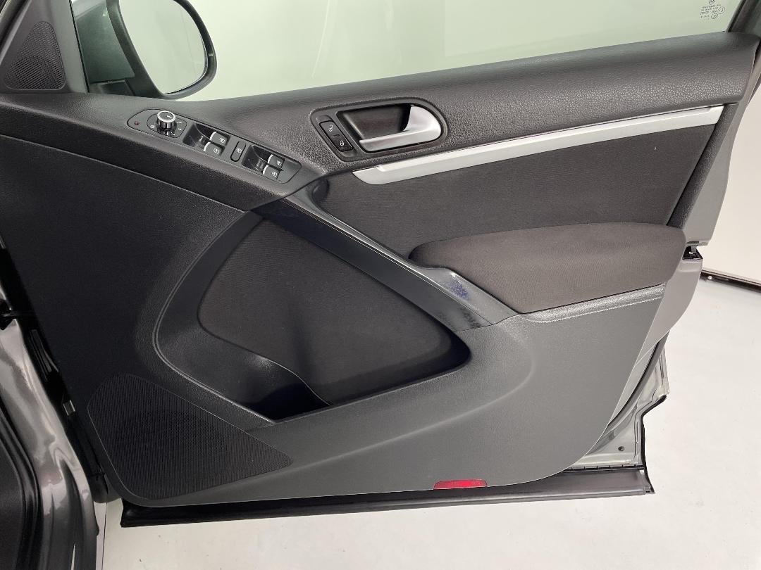 Photo '15' of Volkswagen Tiguan