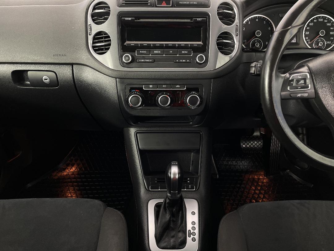 Photo '18' of Volkswagen Tiguan