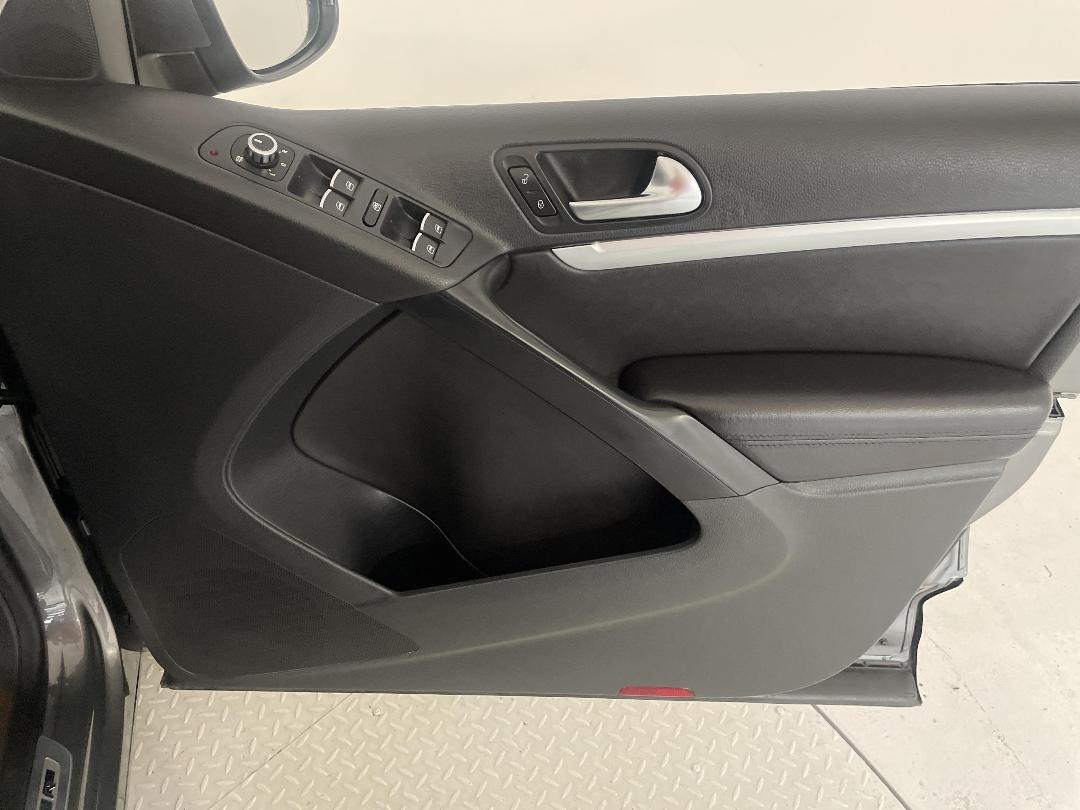 Photo '15' of Volkswagen Tiguan