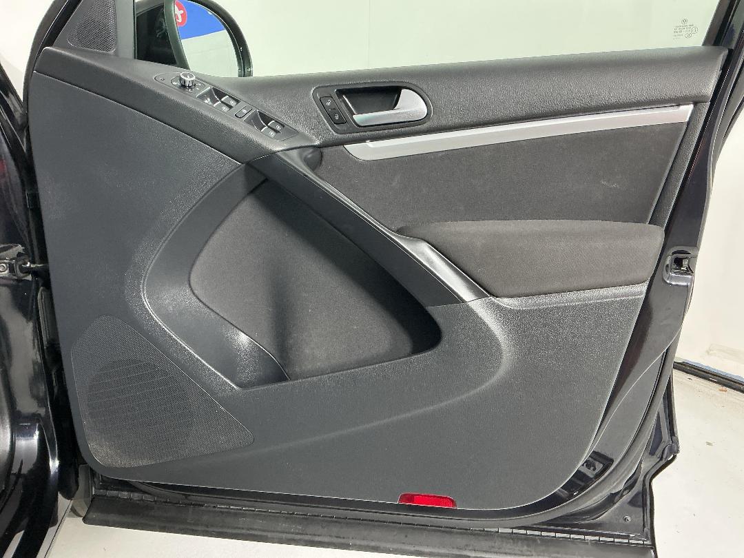 Photo '15' of Volkswagen Tiguan