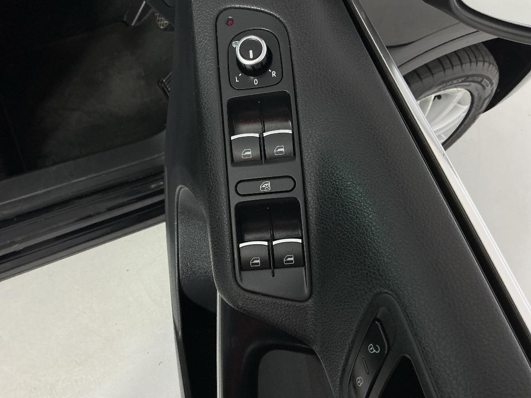 Photo '23' of Volkswagen Tiguan