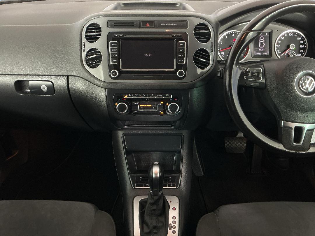 Photo '18' of Volkswagen Tiguan