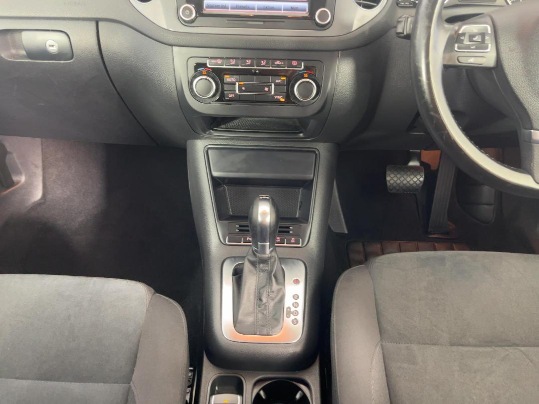 Photo '18' of Volkswagen Tiguan