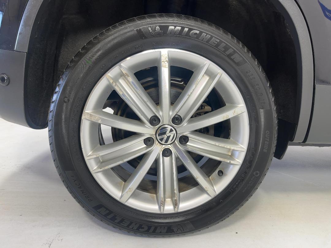 Photo '12' of Volkswagen Tiguan Photo '12' of Volkswagen Tiguan