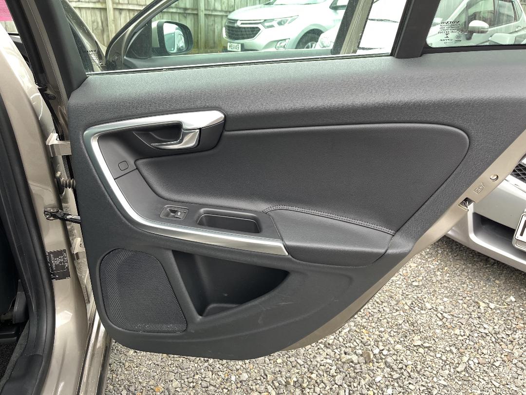 Photo '13' of Volvo S60 Photo '13' of Volvo S60