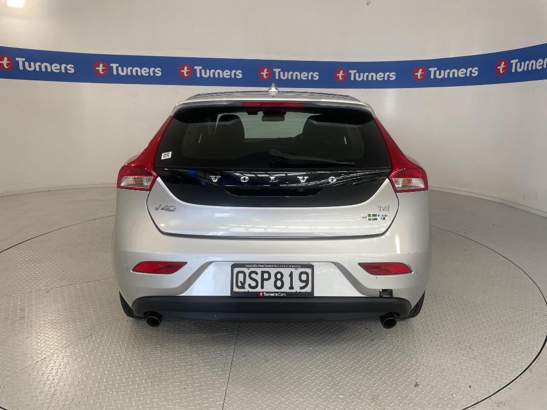 Photo '6' of Volvo V40