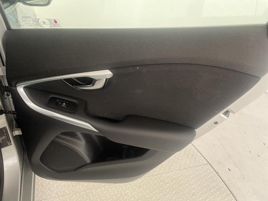 Photo '19' of Volvo V40