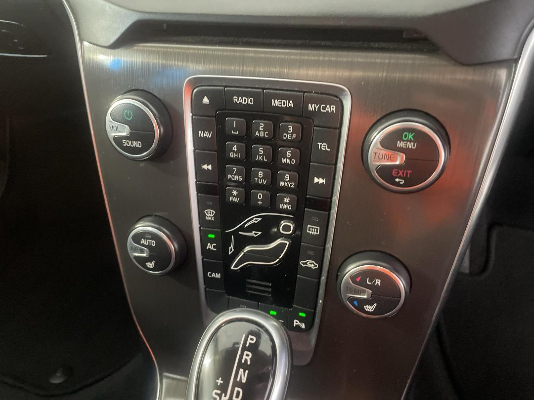 Photo '32' of Volvo V40