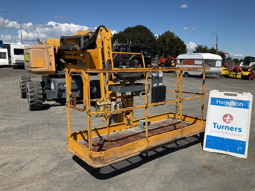 Photo '31' of Articulee HA16 RTJ Pro Knuckleboom/Boomlift Photo '31' of Articulee HA16 RTJ Pro Knuckleboom/Boomlift