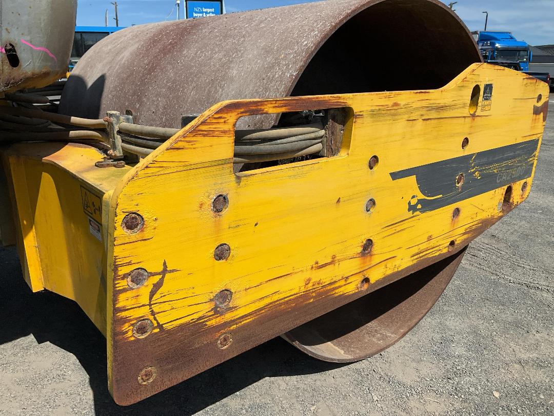 Photo '21' of ATLAS CA2500D Roller