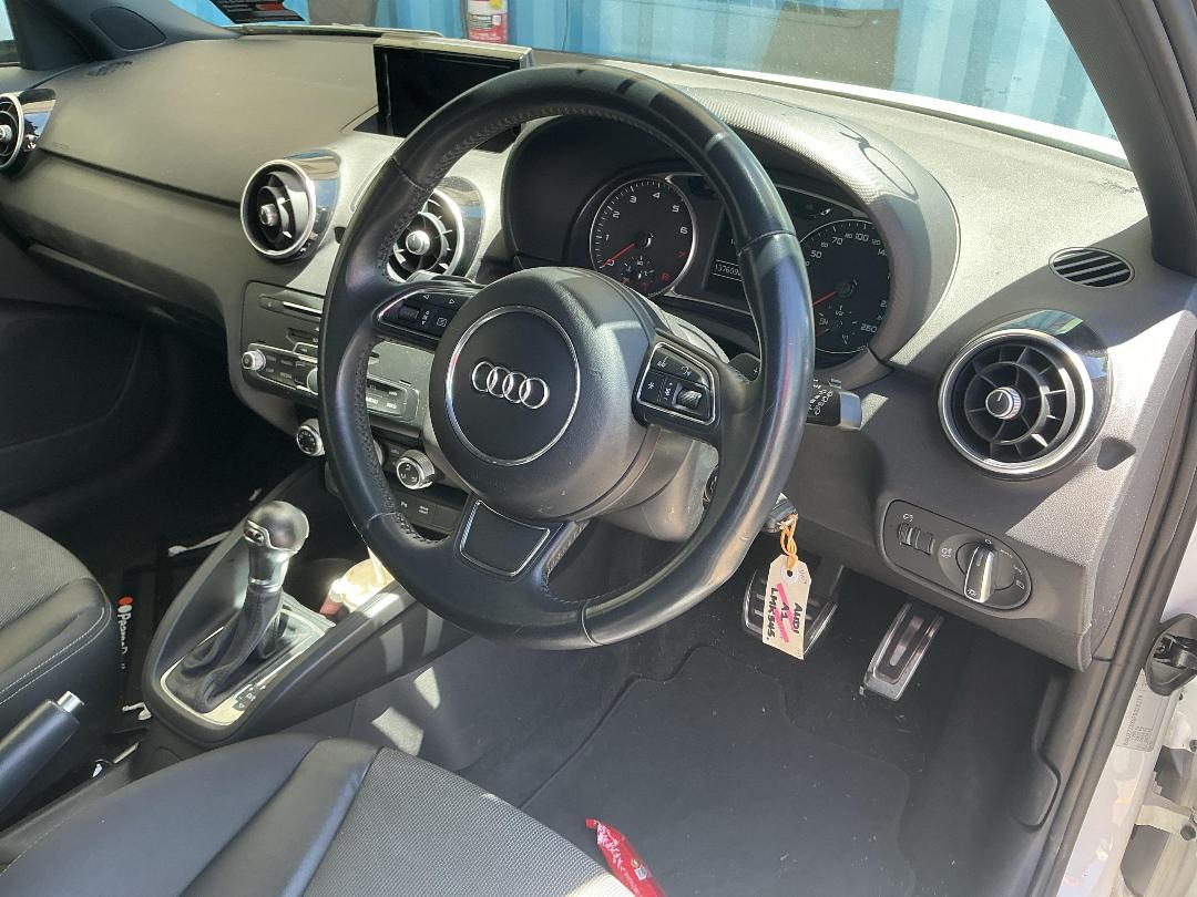 Photo '15' of Audi A1 Sportback 1.8Tfsi S