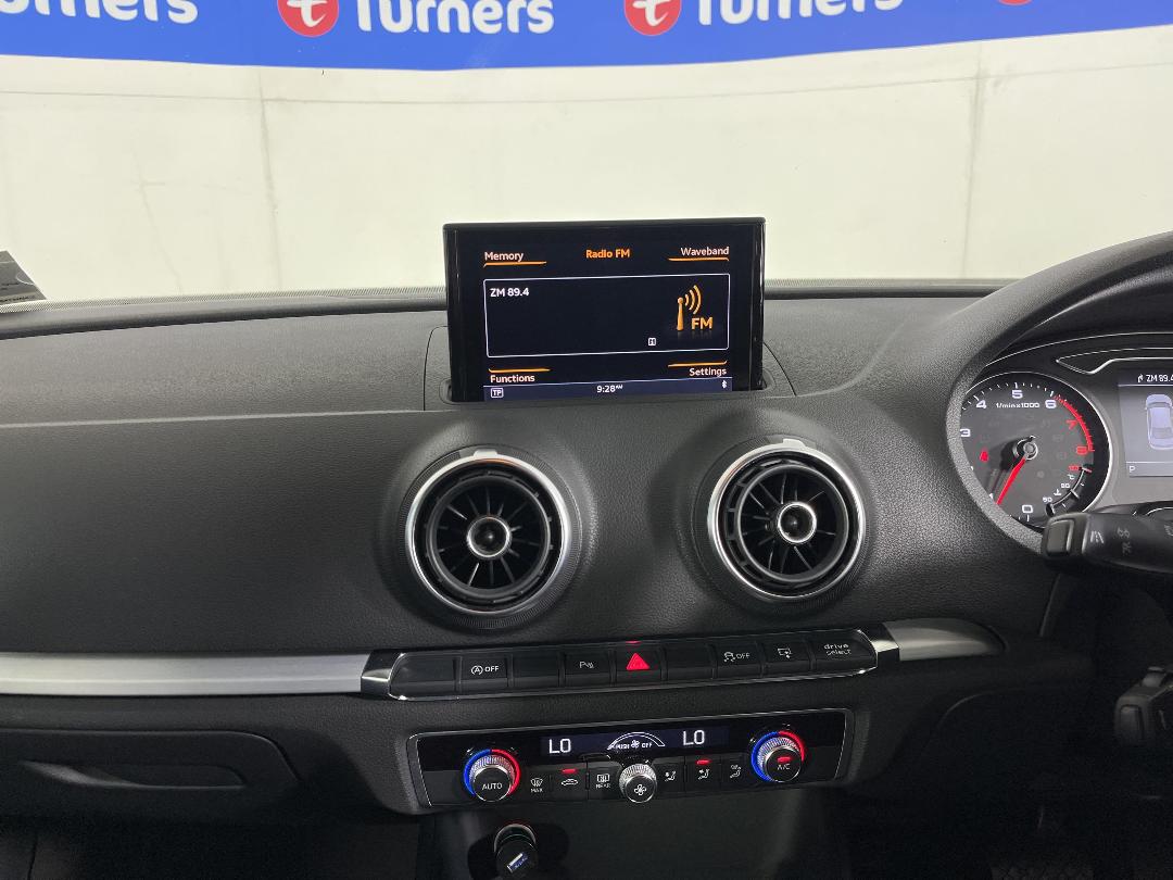 Photo '18' of Audi A3