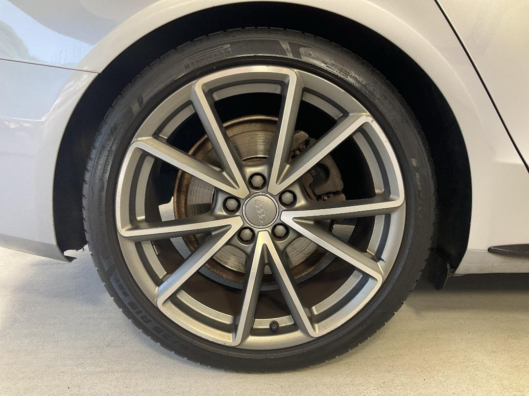 Photo '12' of Audi A4 Photo '12' of Audi A4