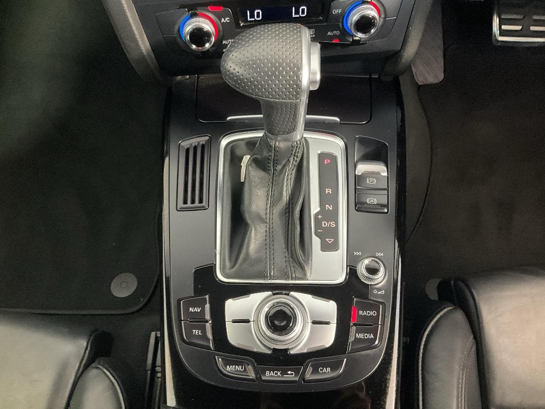 Photo '18' of Audi A4 Photo '18' of Audi A4