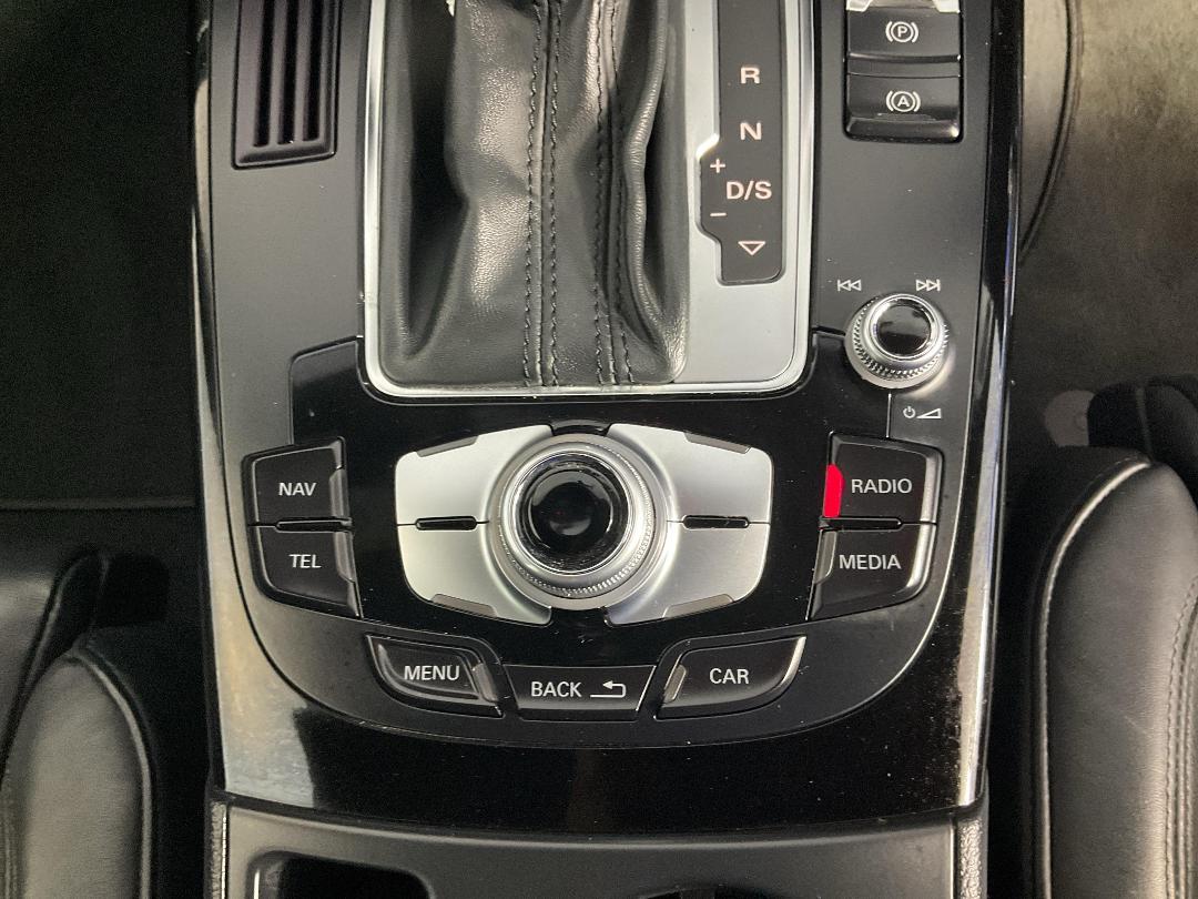 Photo '30' of Audi A4 Photo '30' of Audi A4