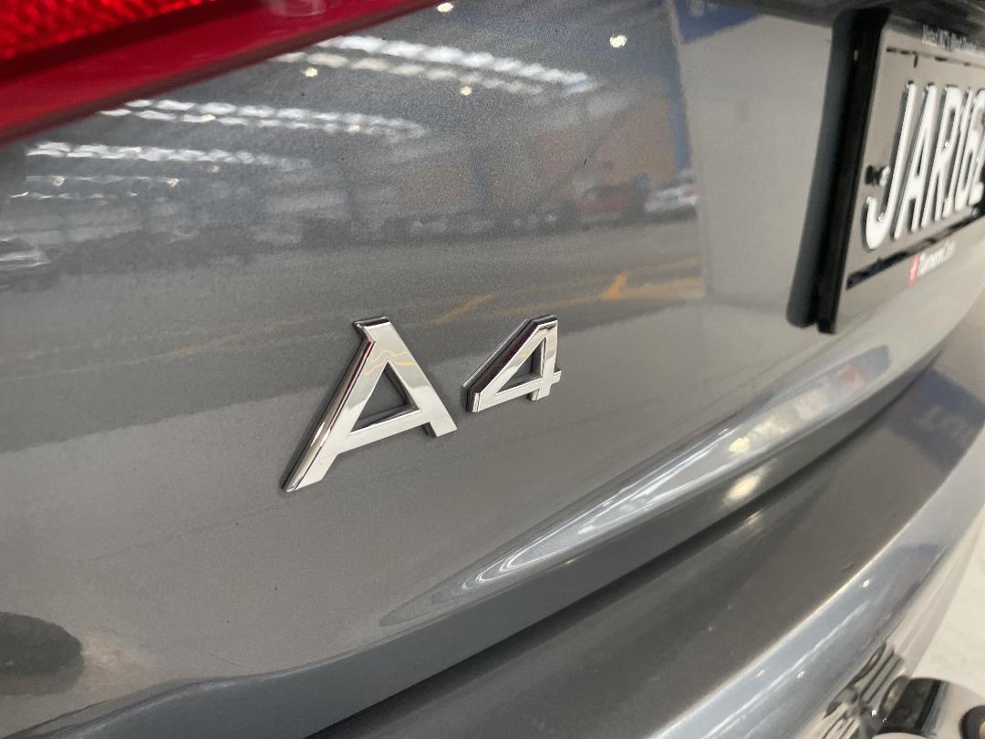 Photo '36' of Audi A4