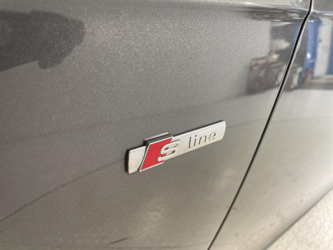 Photo '35' of Audi A4