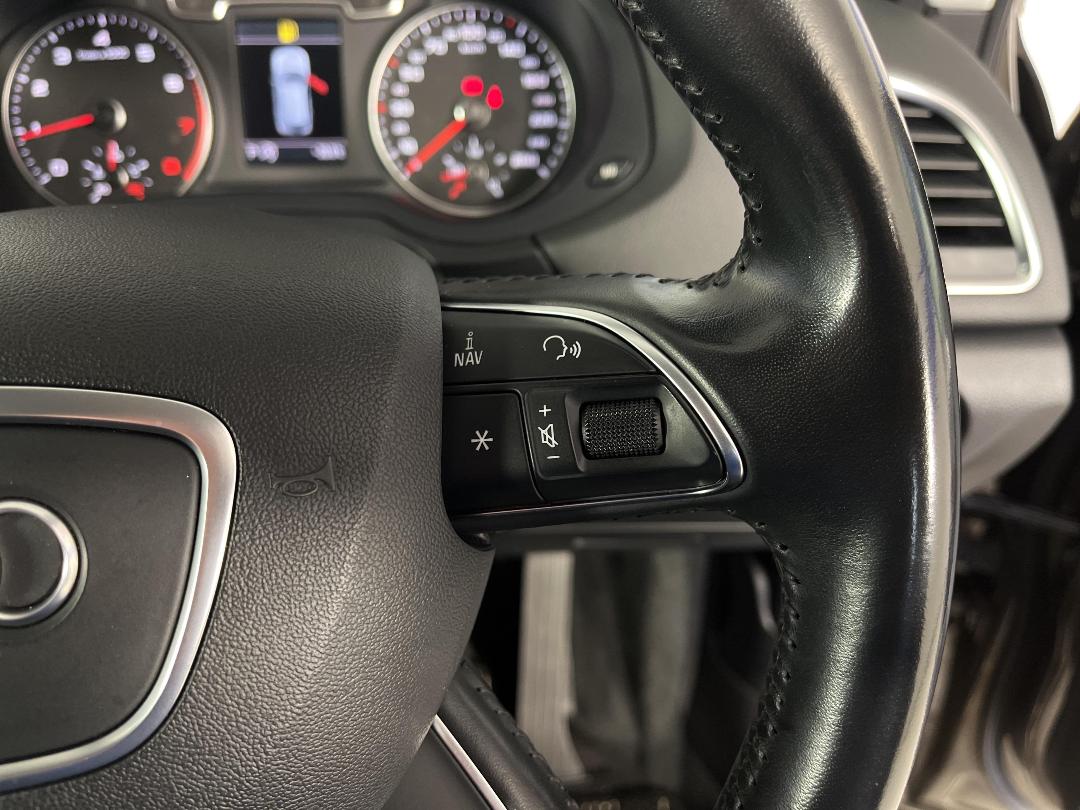 Photo '30' of Audi Q3