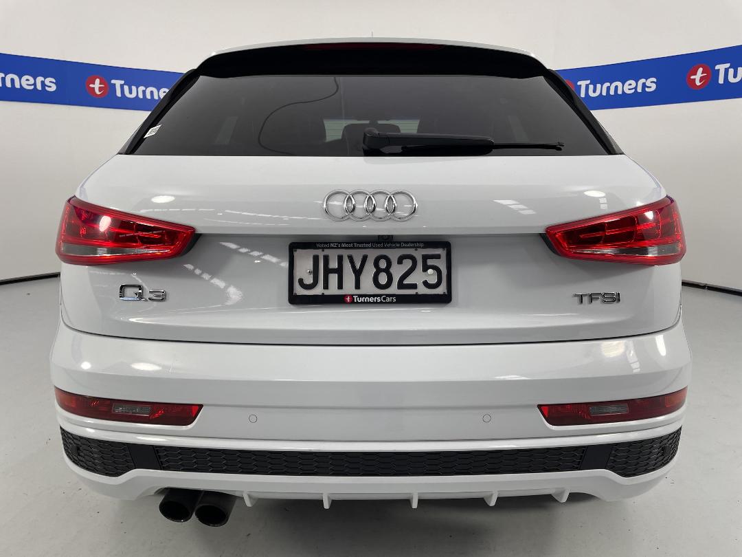 Photo '6' of Audi Q3 Photo '6' of Audi Q3