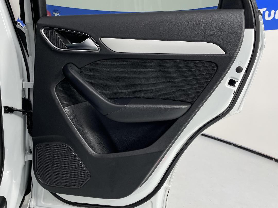 Photo '19' of Audi Q3 Photo '19' of Audi Q3