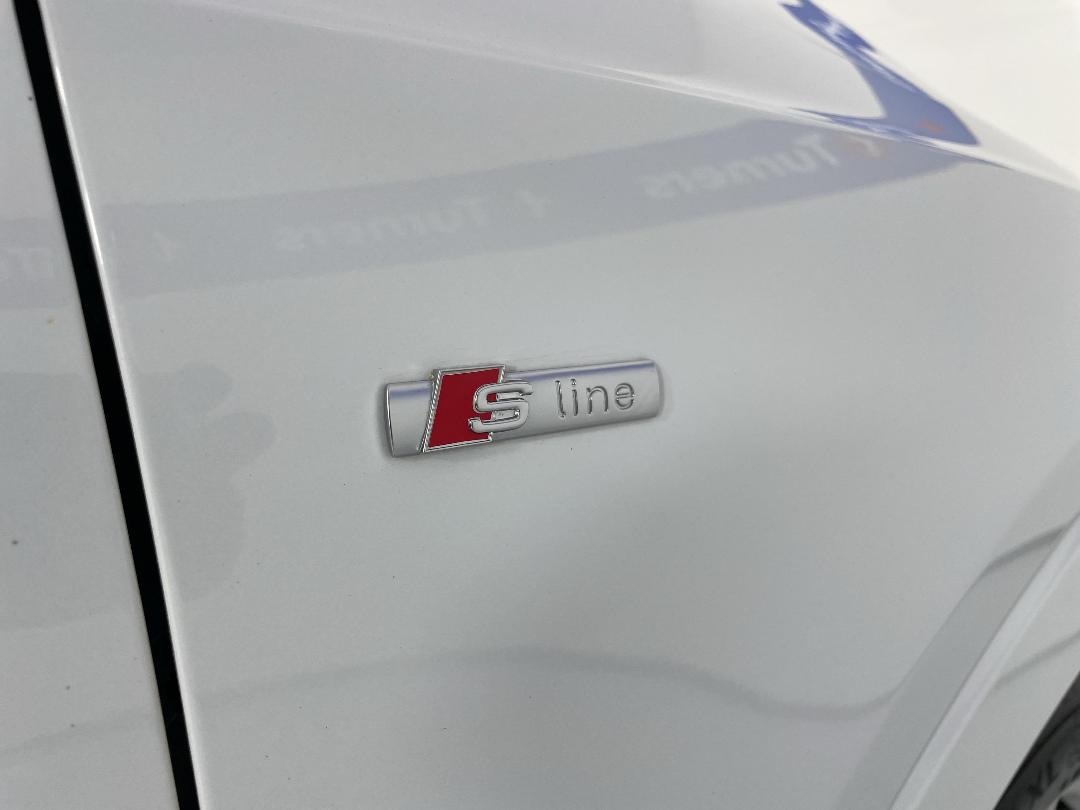 Photo '31' of Audi Q3 Photo '31' of Audi Q3