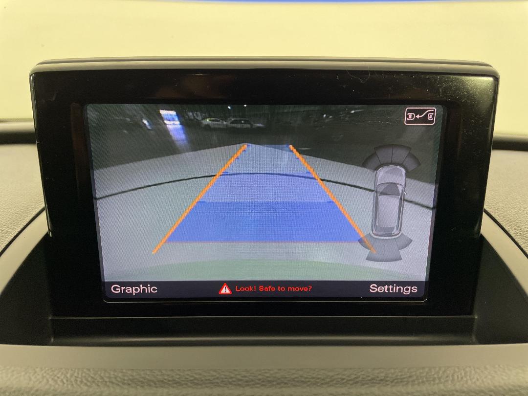 Photo '30' of Audi Q3 Photo '30' of Audi Q3