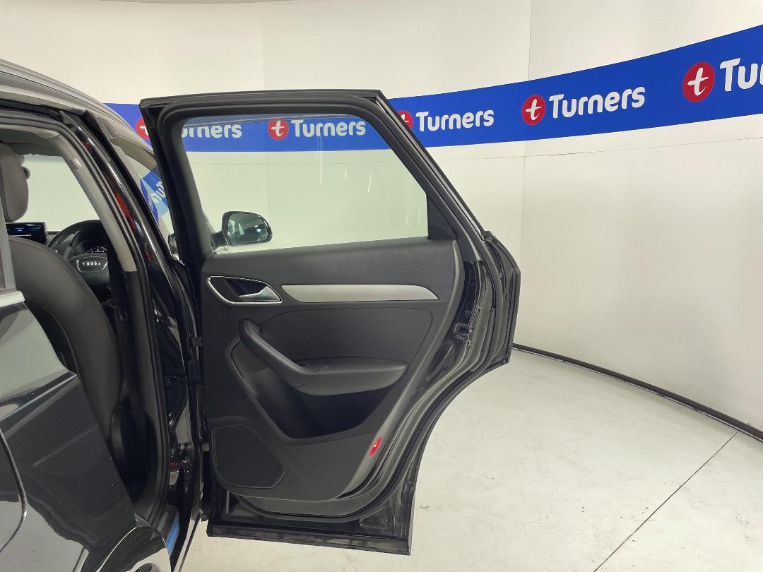 Photo '19' of Audi Q3 Photo '19' of Audi Q3