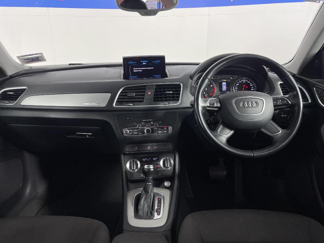 Photo '18' of Audi Q3 Photo '18' of Audi Q3