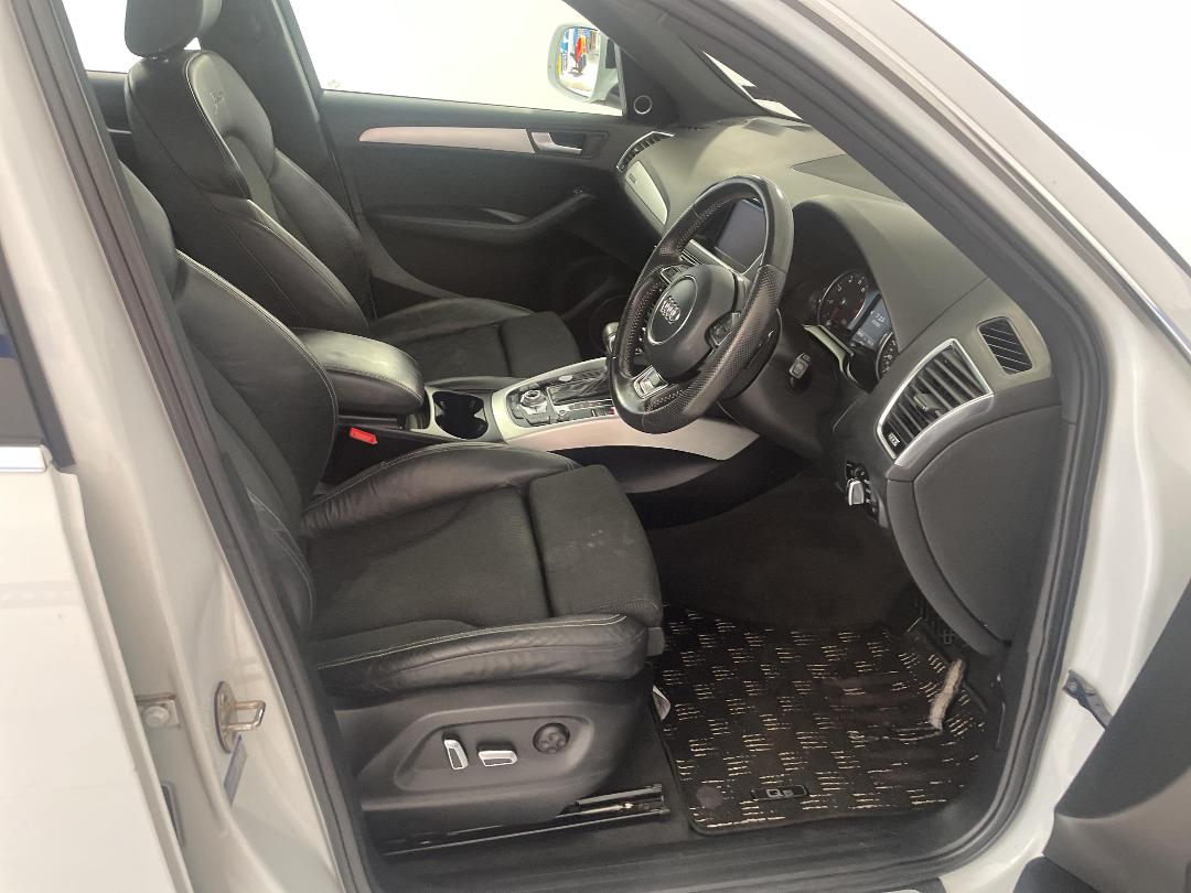 Photo '16' of Audi Q5