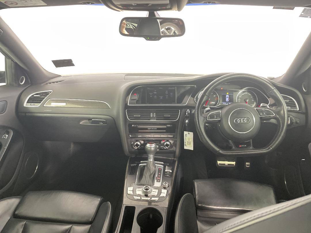 Photo '17' of Audi RS4