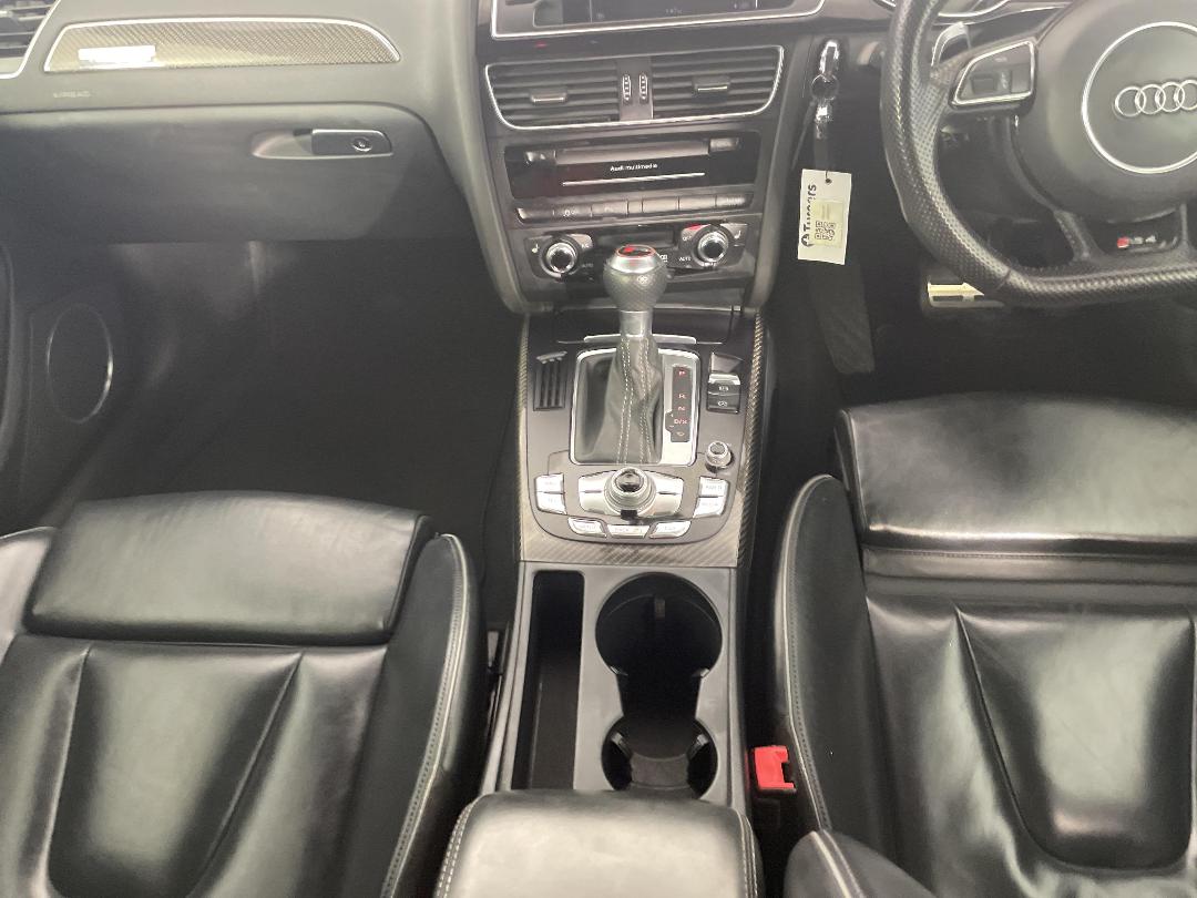 Photo '18' of Audi RS4