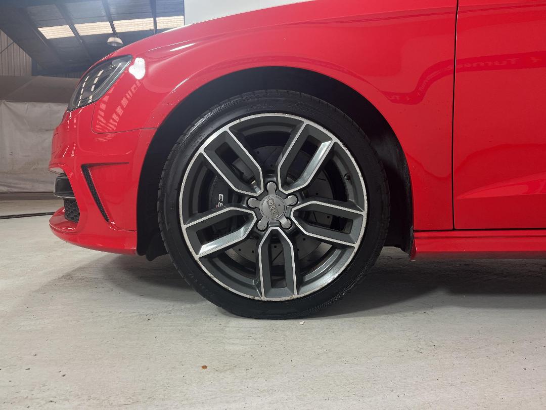 Photo '10' of Audi S3 Photo '10' of Audi S3