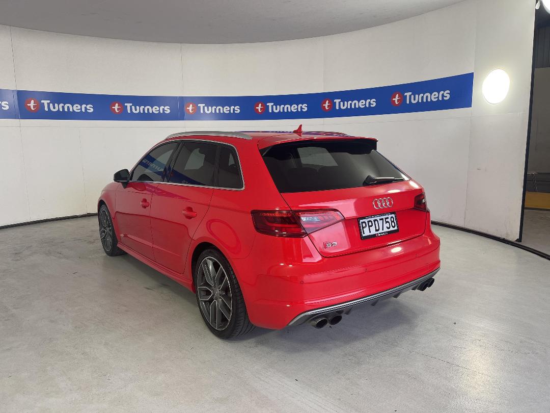 Photo '5' of Audi S3 Photo '5' of Audi S3