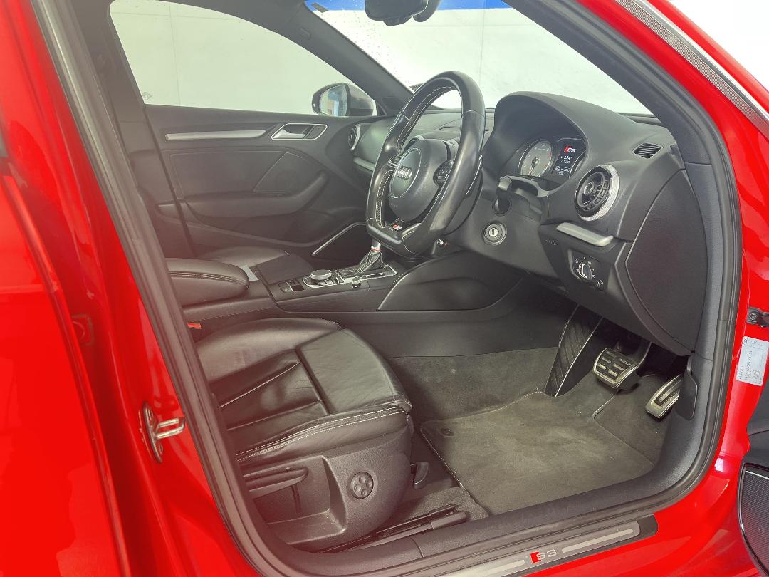 Photo '16' of Audi S3 Photo '16' of Audi S3