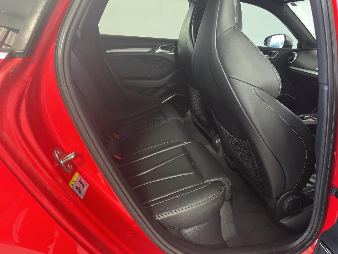 Photo '20' of Audi S3 Photo '20' of Audi S3