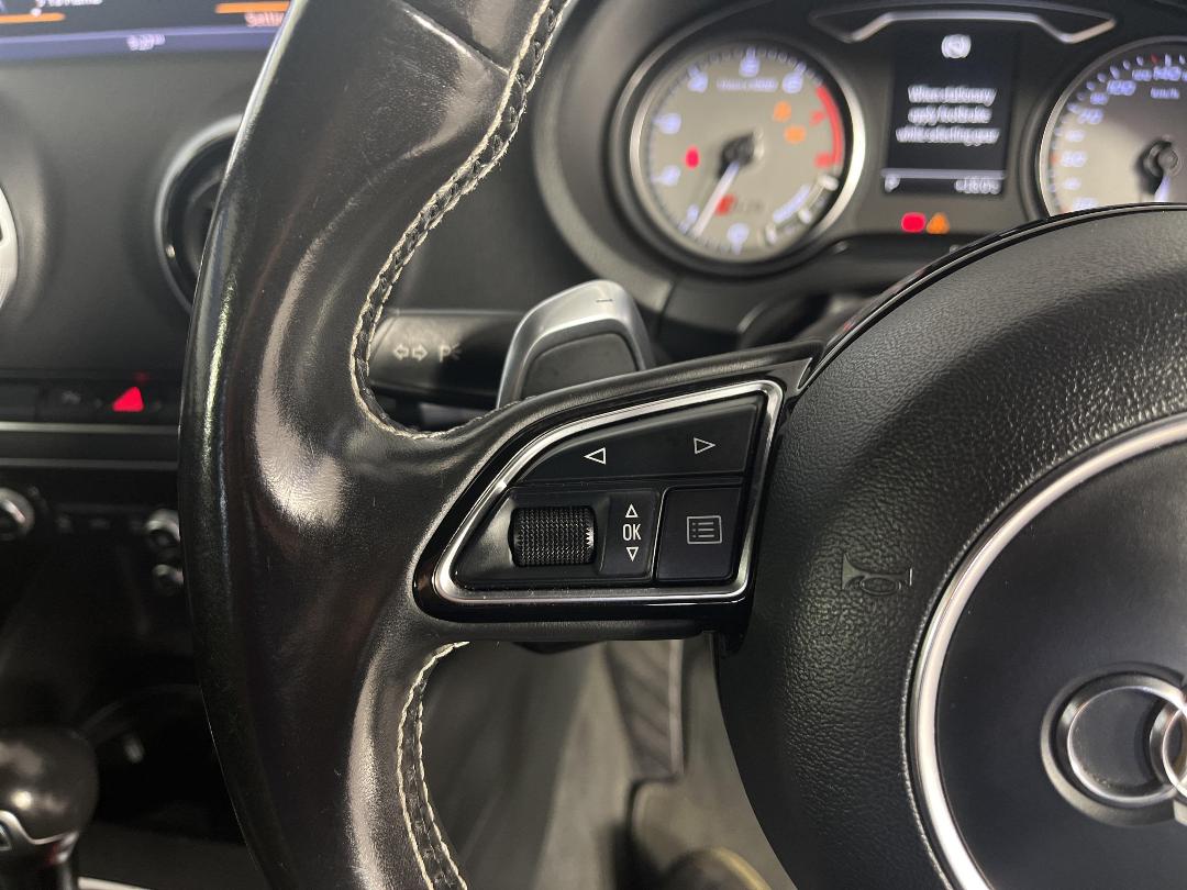 Photo '27' of Audi S3 Photo '27' of Audi S3