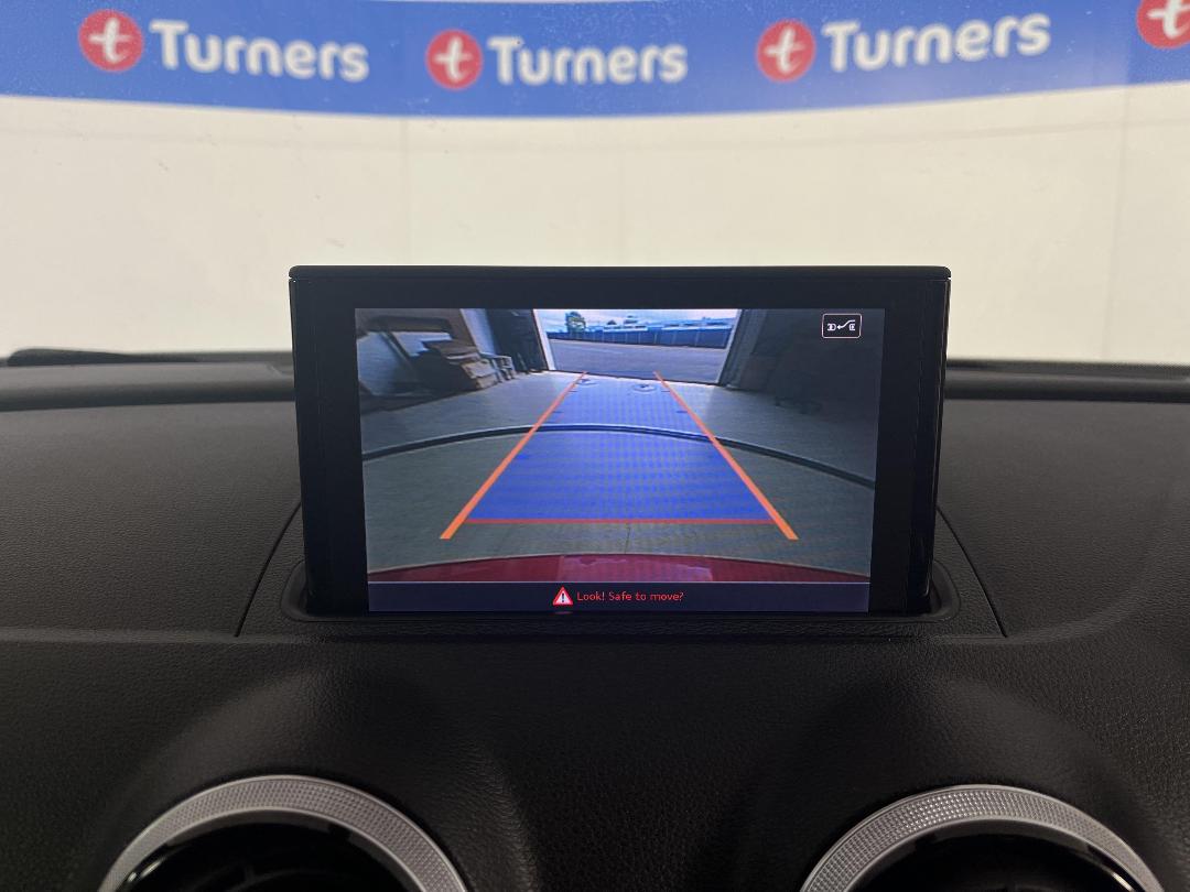 Photo '30' of Audi S3 Photo '30' of Audi S3