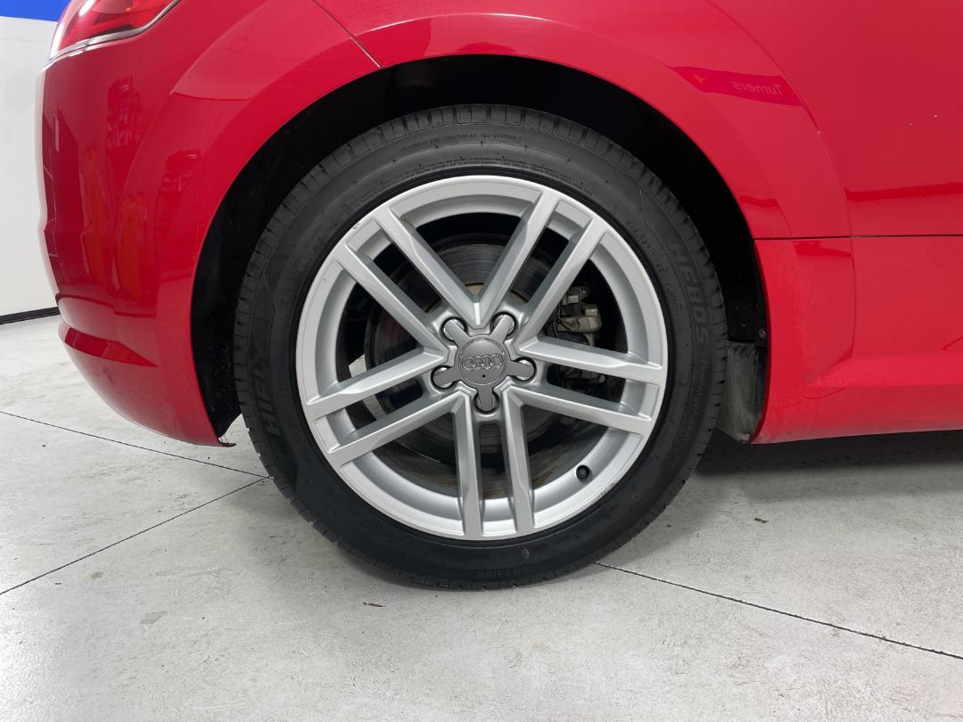 Photo '12' of Audi TT