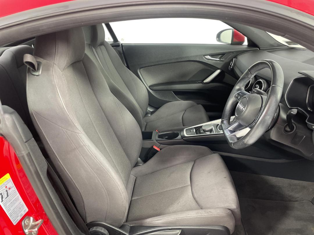 Photo '16' of Audi TT