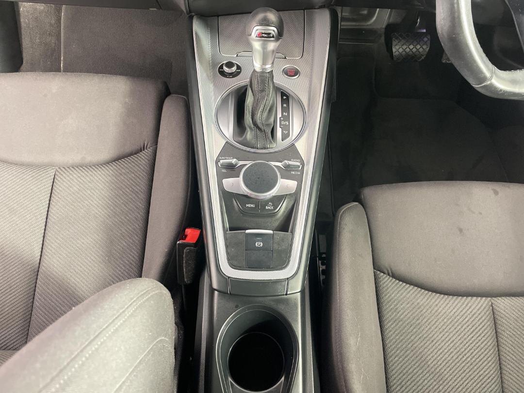 Photo '18' of Audi TT