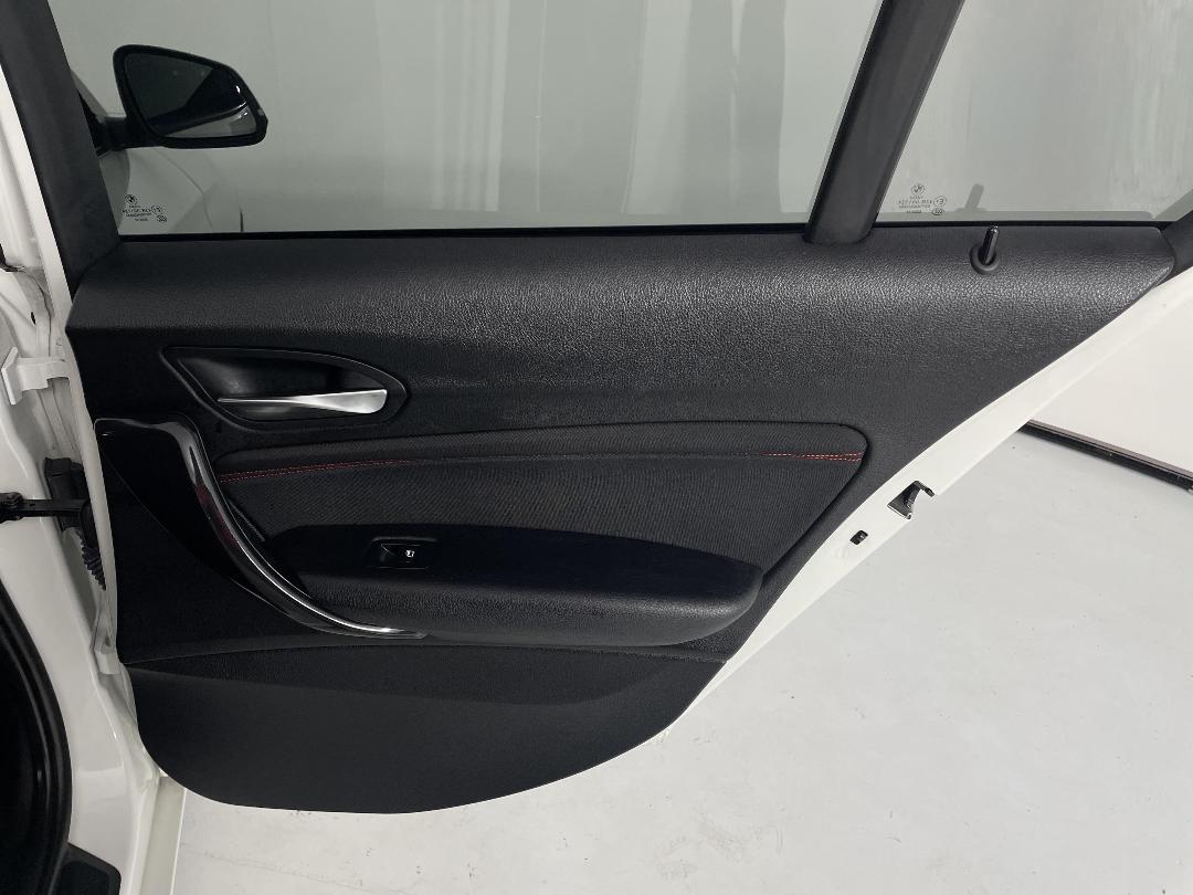 Photo '19' of BMW 116I