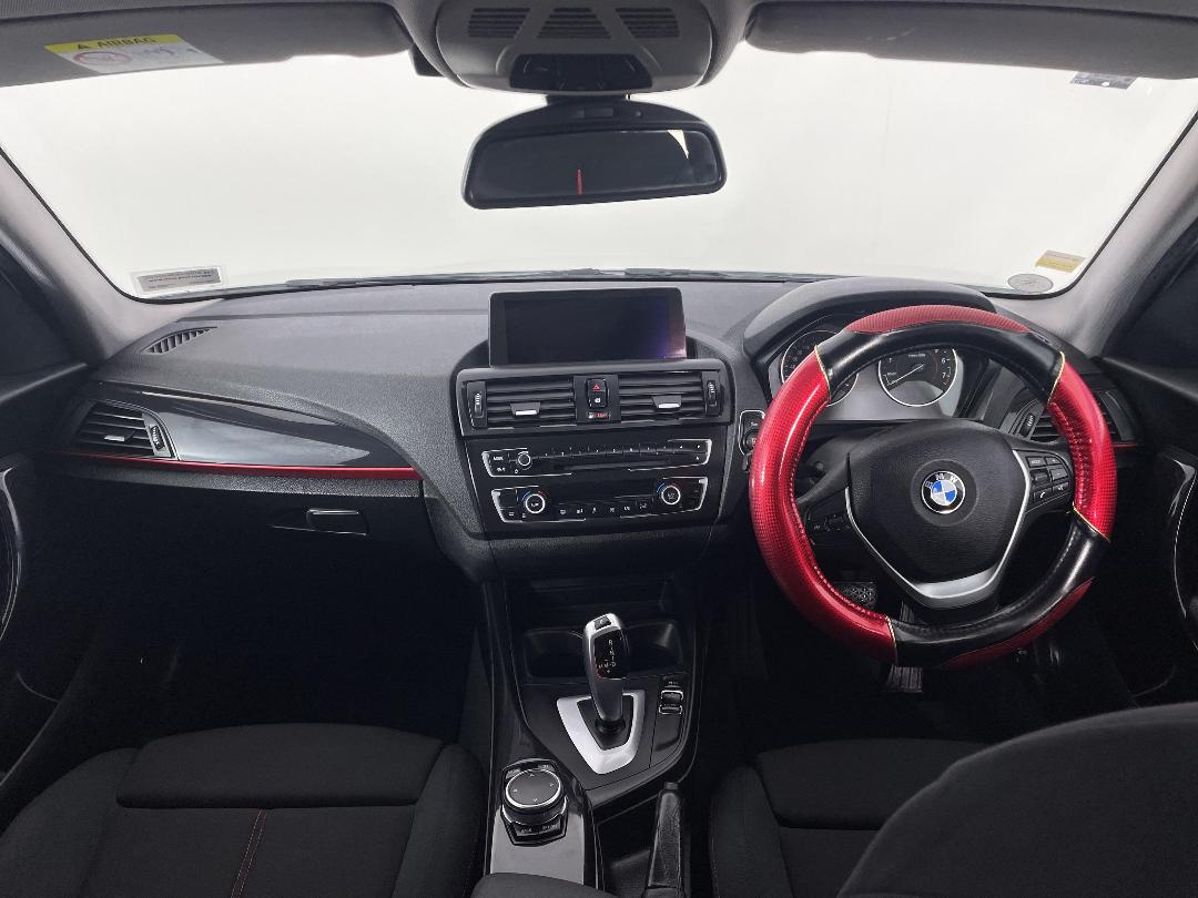 Photo '17' of BMW 116I