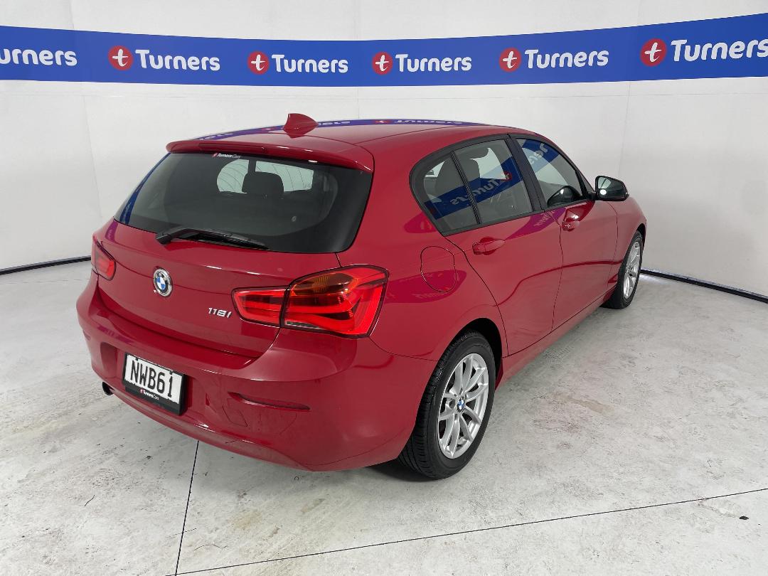 Photo '7' of BMW 118I Photo '7' of BMW 118I