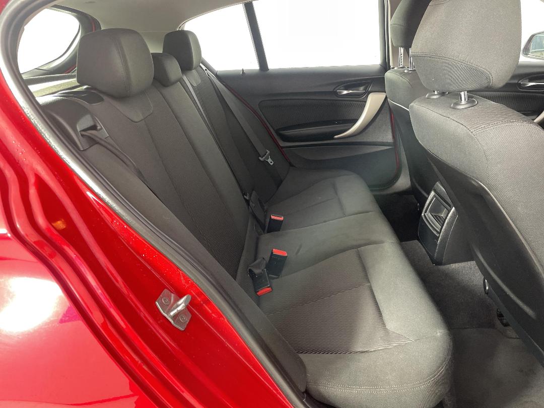 Photo '20' of BMW 118I Photo '20' of BMW 118I