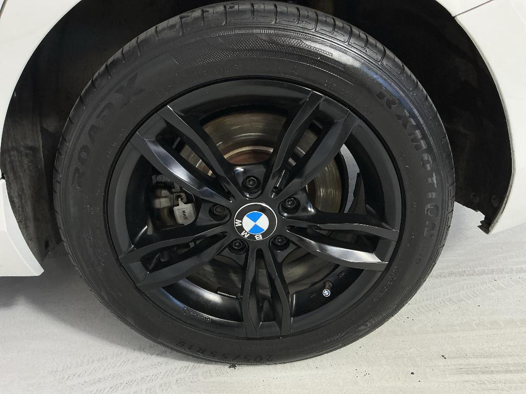 Photo '11' of BMW 118I