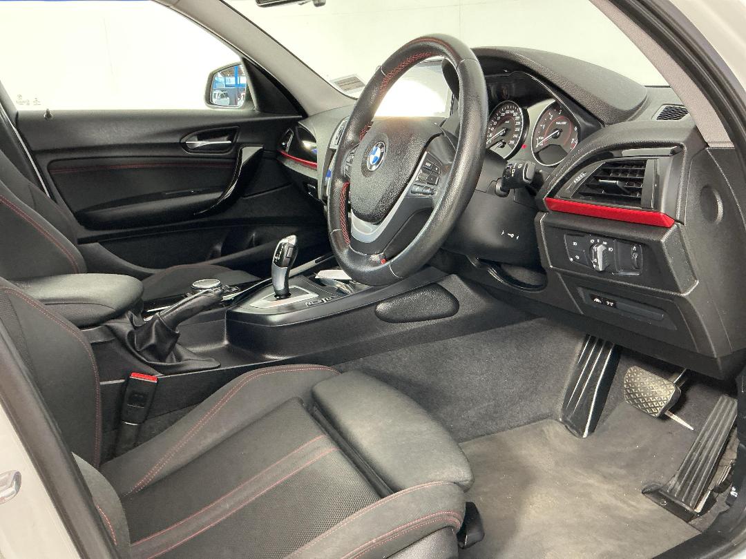 Photo '16' of BMW 118I