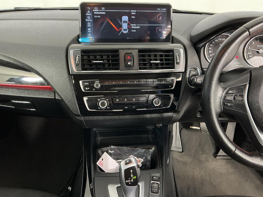 Photo '18' of BMW 118I